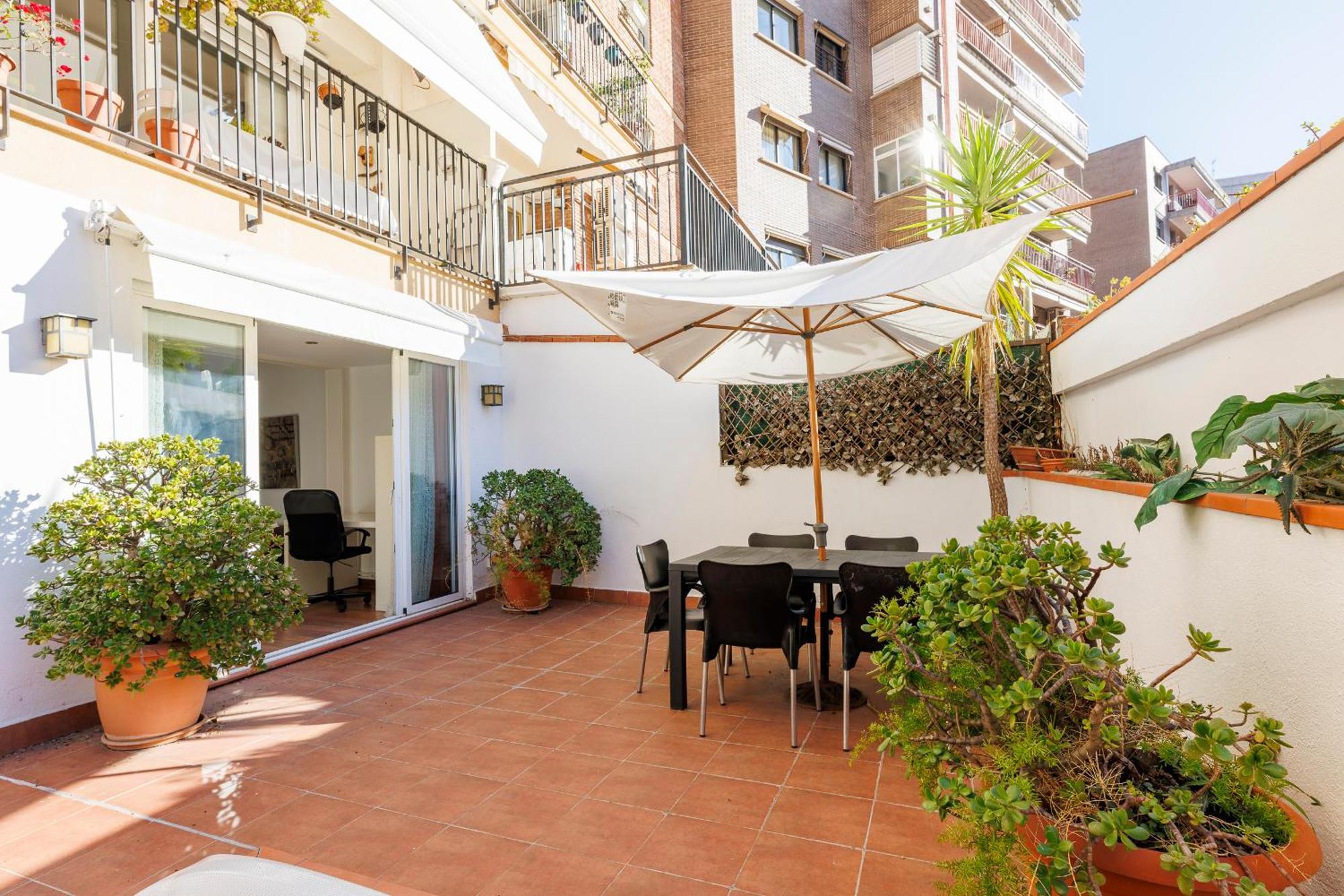 Aparteasy - Private Terrace, 3-Bedroom Apartment Barselona Dış mekan fotoğraf